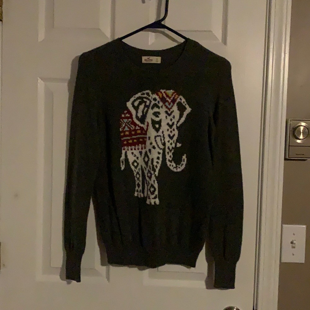 Small elephant sweater